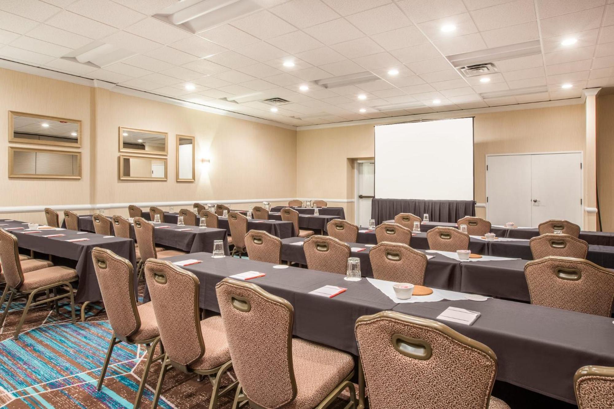 Ac Hotel By Marriott Portland לייק אוסווגו מראה חיצוני תמונה