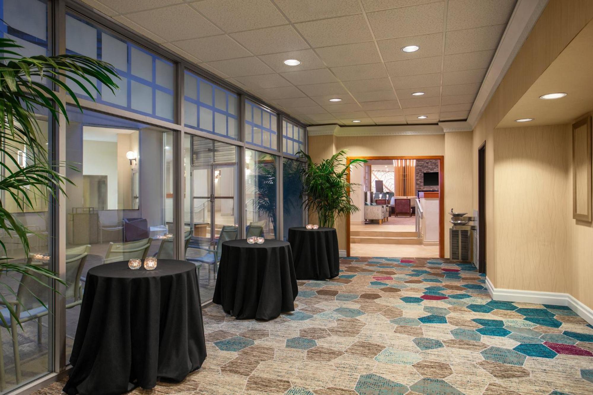 Ac Hotel By Marriott Portland לייק אוסווגו מראה חיצוני תמונה