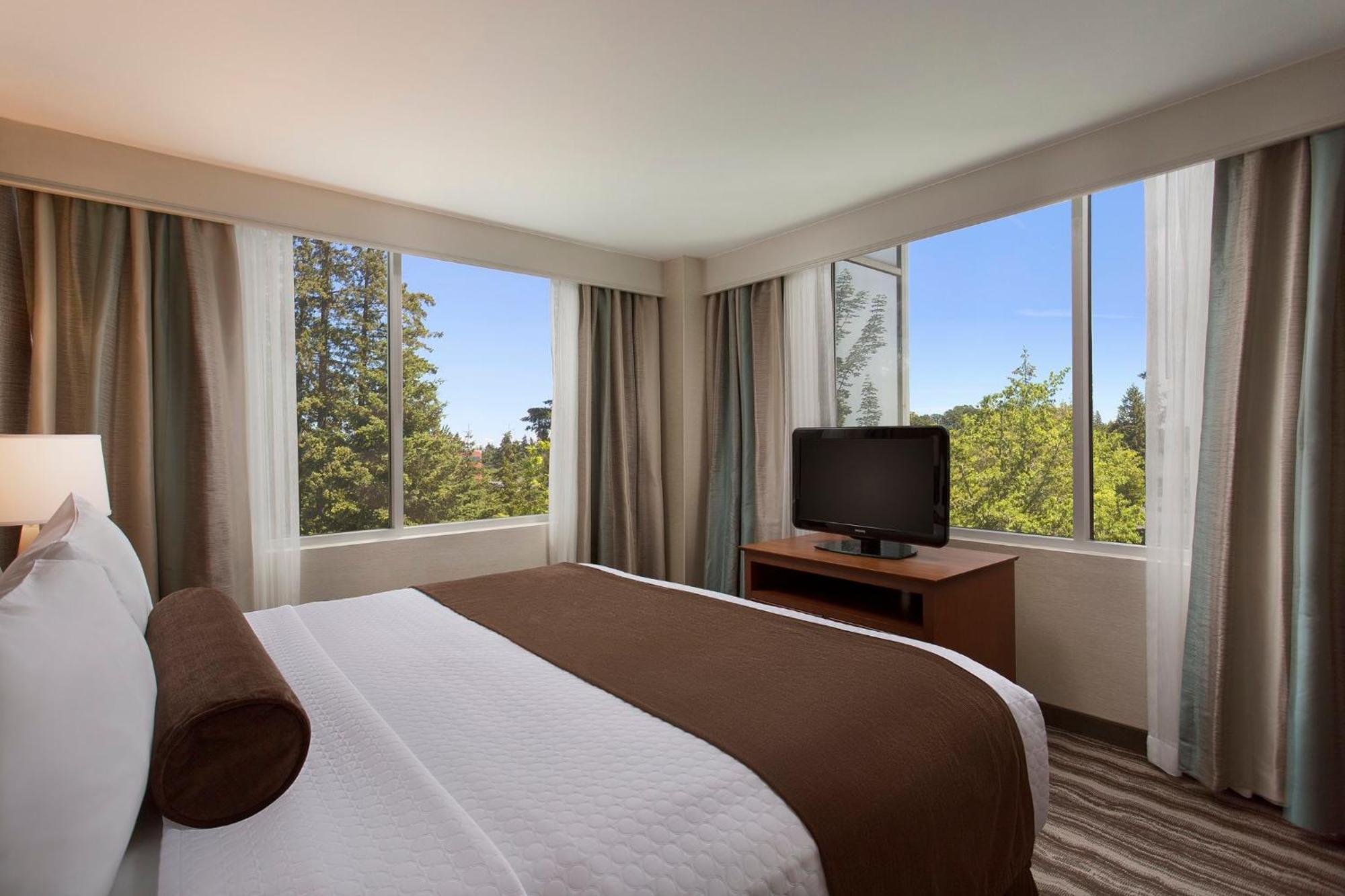 Ac Hotel By Marriott Portland לייק אוסווגו מראה חיצוני תמונה