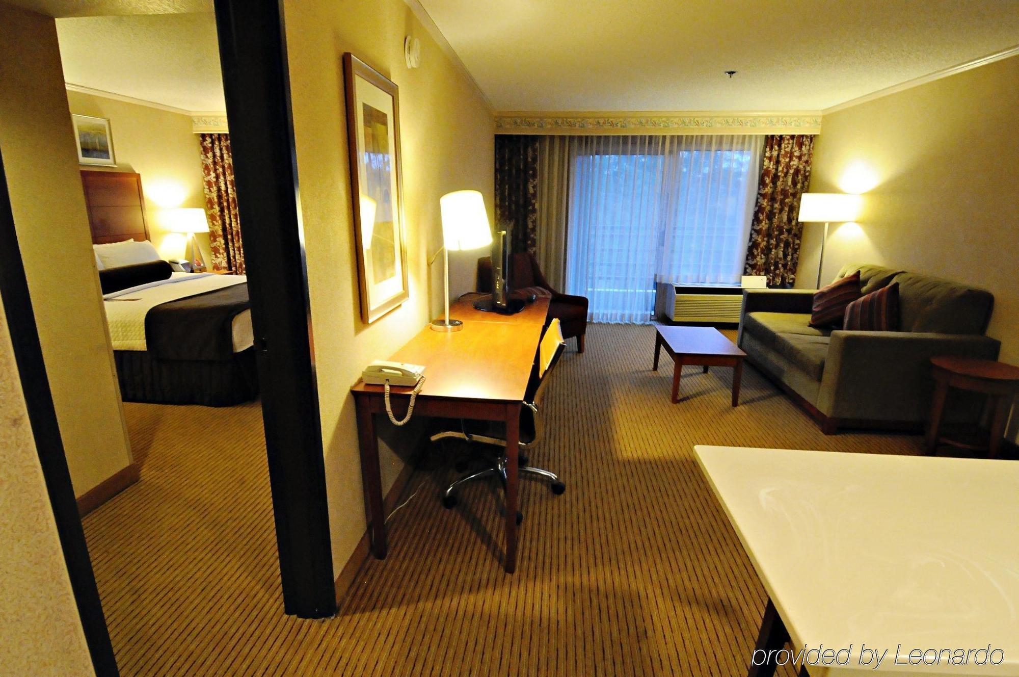 Ac Hotel By Marriott Portland לייק אוסווגו מראה חיצוני תמונה