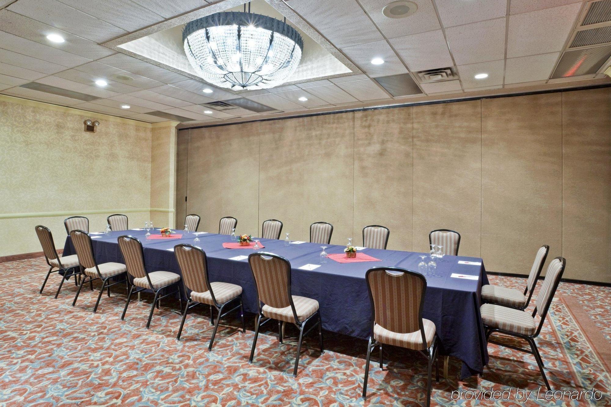 Ac Hotel By Marriott Portland לייק אוסווגו מתקנים תמונה